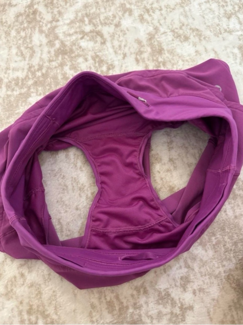 Lululemon Speed Up Shorts Low Rise 2.5” Size 4 Purple - Picture 3 of 4